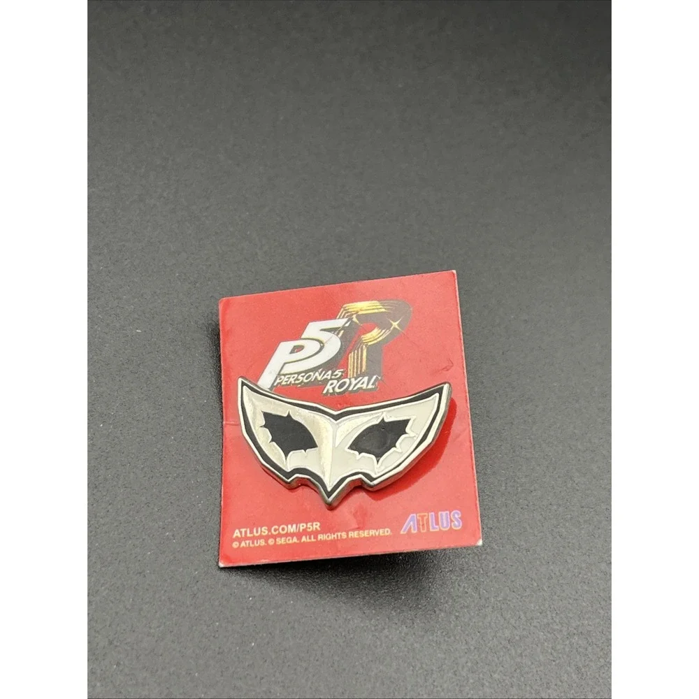 Persona 5 Royal Joker Mask GameStop‎ Preorder Exclusive Lapel Hat Pin